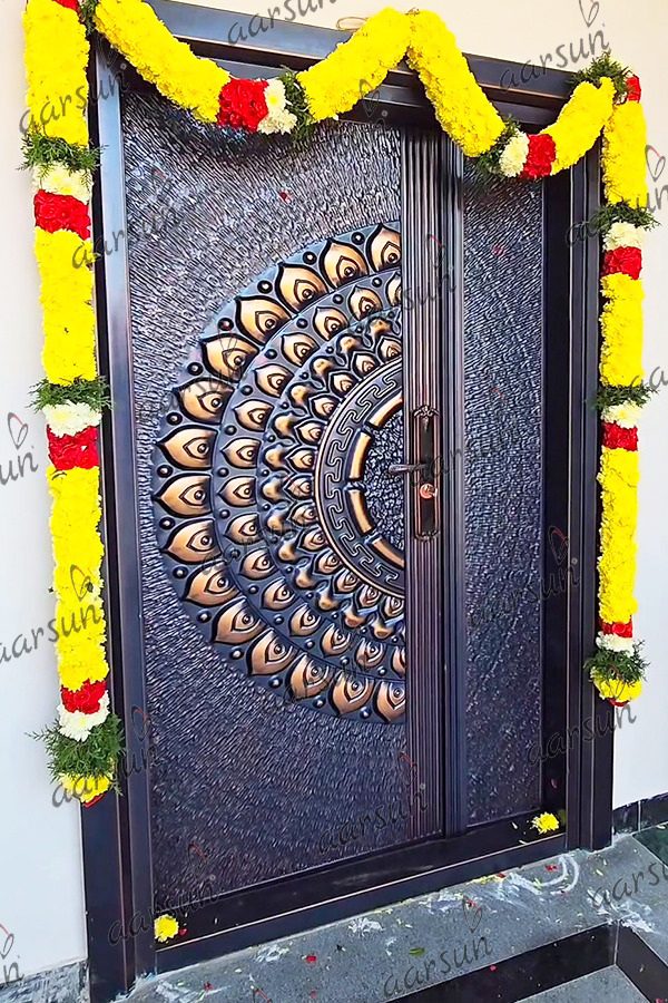 नक्काशीदार डोर डिज़ाइन लकड़ी