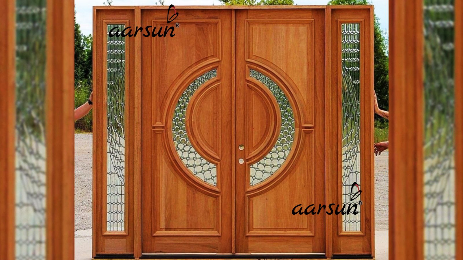 ठोस लकड़ी में नवीनतम मुख्य डबल दरवाजा